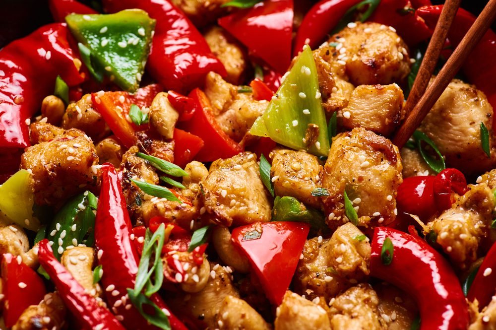 Cook Dragon Chicken: Easy Recipe for a Spicy Restaurant-Style Starter